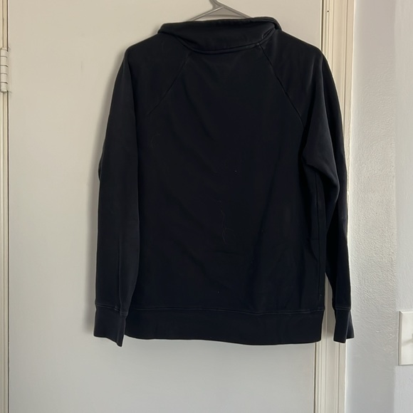 Under Armour 1/4 Zip - Picture 2 of 3